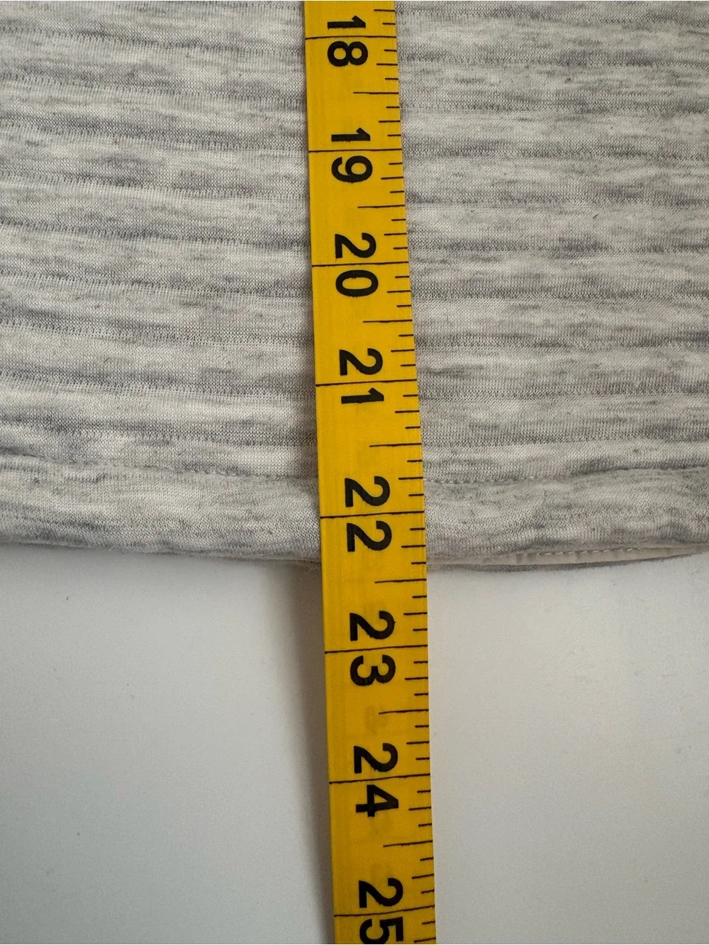 Vineyard Vines light gray